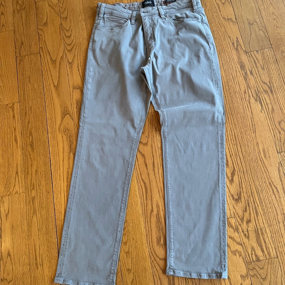 Charisma 34 Heritage Men's Comfort-Rise Chinos in Gray